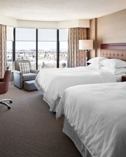 Club Level Room, nestled on the 9th and 10th floors of the hotel, Club Level Rooms offer an exclusive experience.